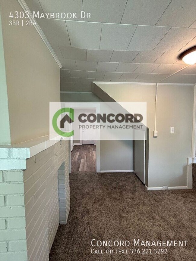 Building Photo - 4303 Maybrook Dr