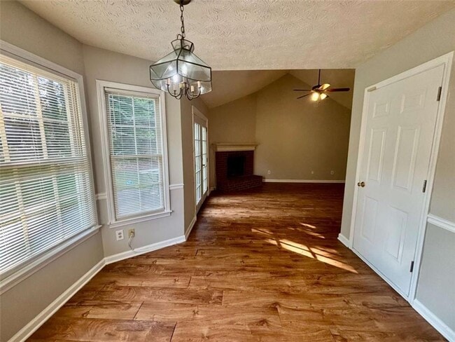 Building Photo - 959 Merrimac Way