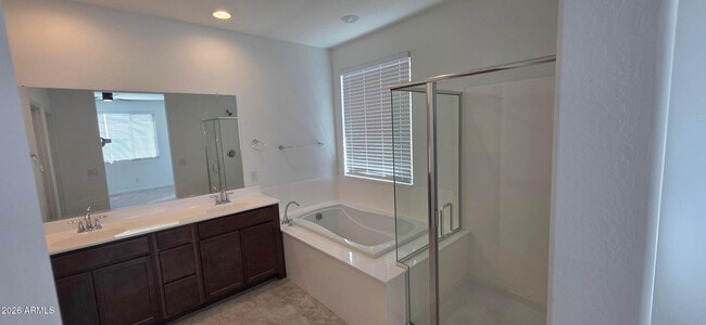 Building Photo - 14759 W Soft Wind Dr