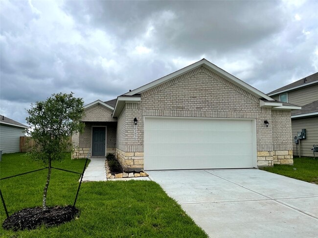 Primary Photo - 25456 Northpark Lake Dr