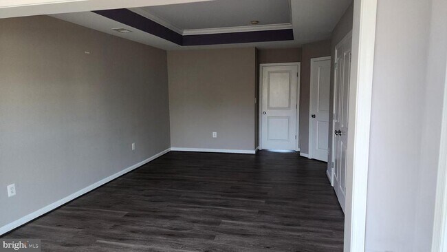 Building Photo - 25146 Harpenden Terrace