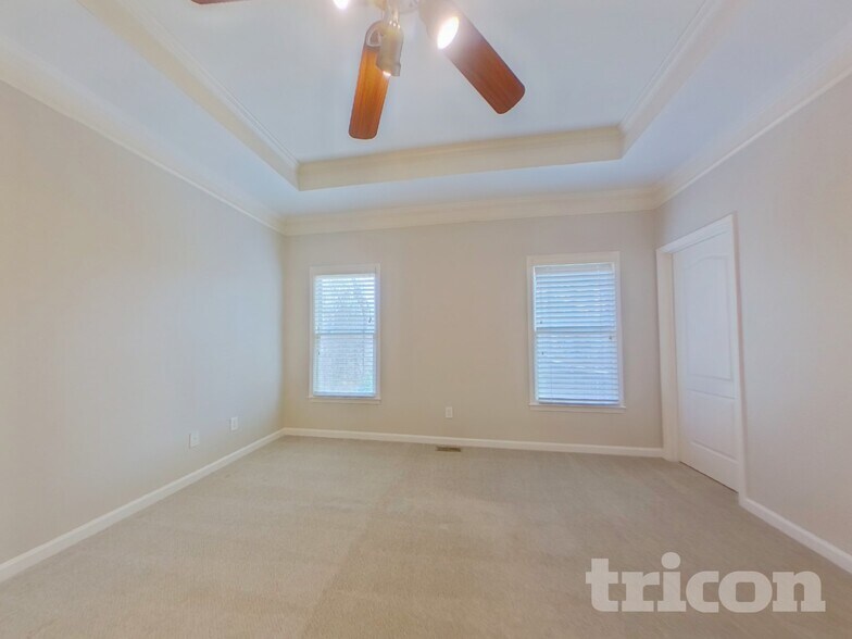 Building Photo - 275 Water Oak Pl