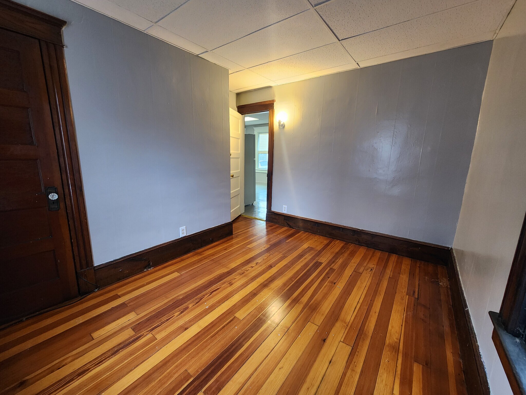 Building Photo - 201 Montgomery St