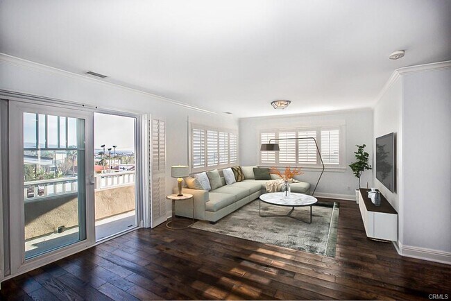 Building Photo - 824 17th St