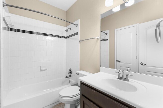 Building Photo - 3001 Lombardi Way