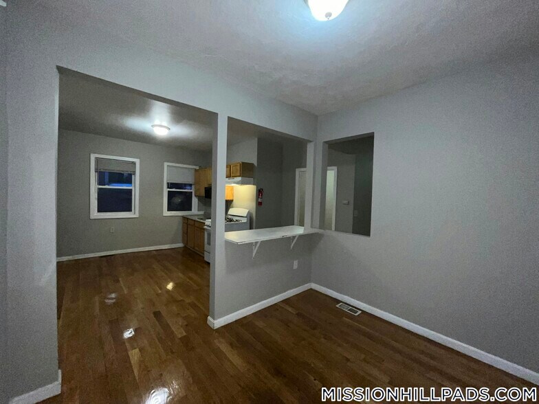 Building Photo - 15-17 Langdon St.