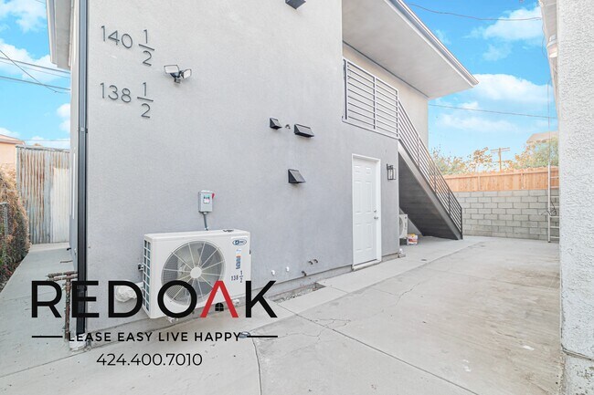 Building Photo - 138 W 93rd St