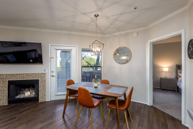 Building Photo - 15095 N Thompson Peak Pkwy