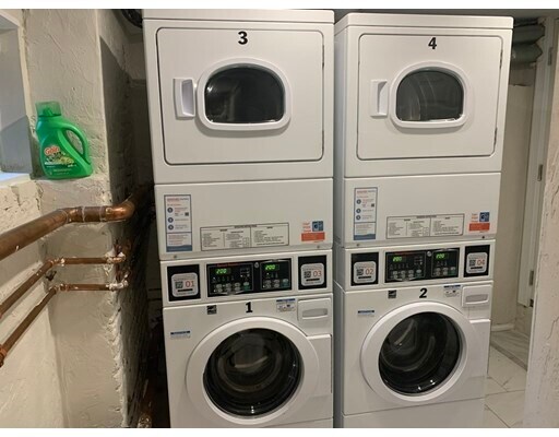 Building Photo - 47 Irving St