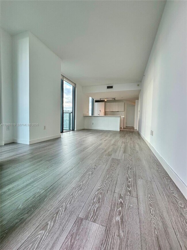 Building Photo - 501 NE 31st St