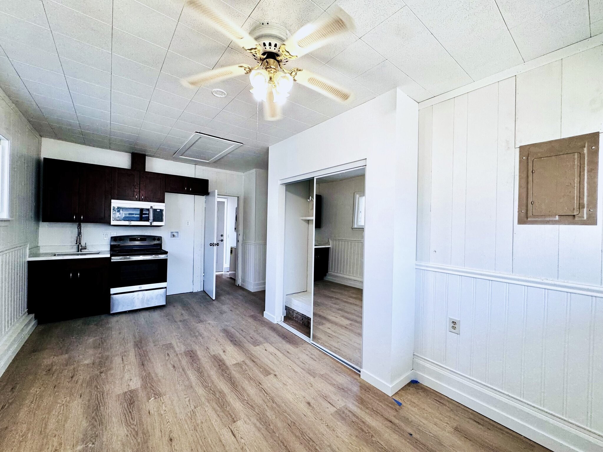 Building Photo - 25818 19th Ave S