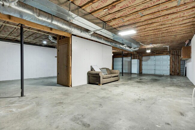 Building Photo - 217 Home Pl Ct SE