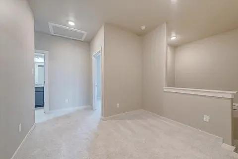 Building Photo - 102 Hackberry Ln