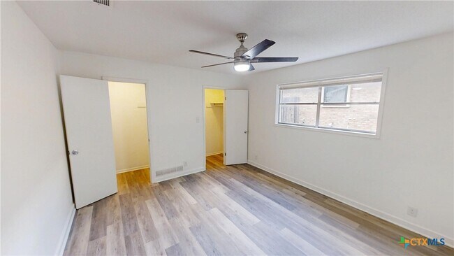 Building Photo - 4118 Ermine Trail