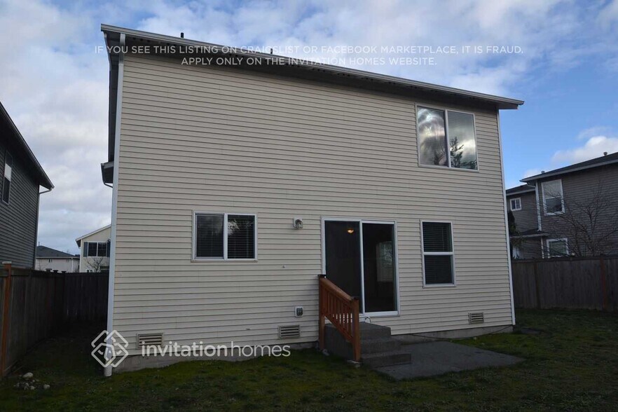 Building Photo - 9502 187 St Ct E