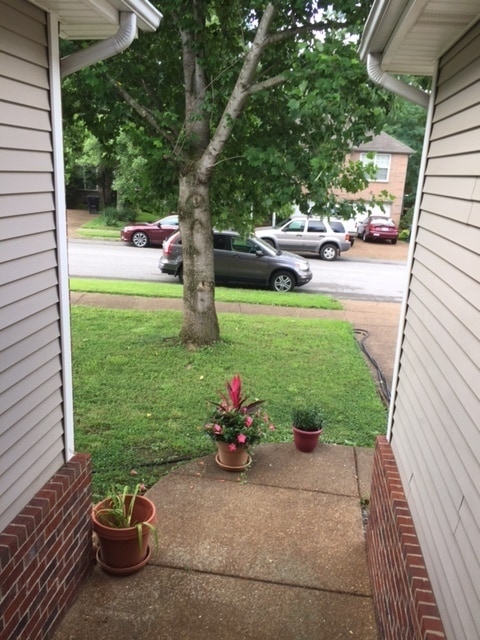 Building Photo - 3 bedroom, 2 bath home in Falcon Creek Subdivision