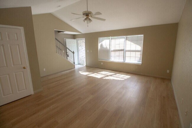 Building Photo - 5340 Godas Cir