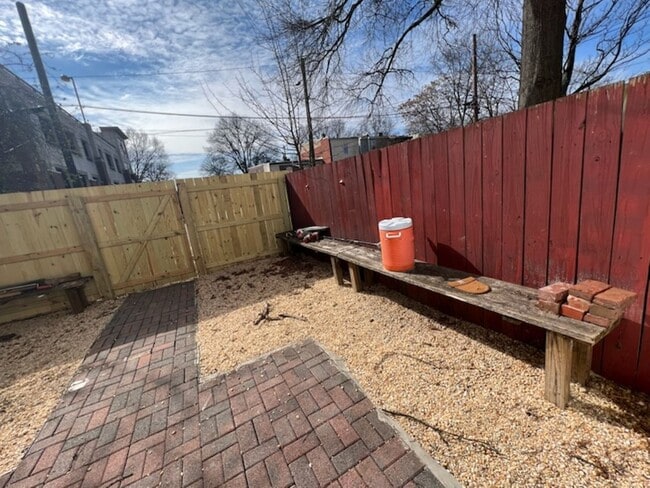 Building Photo - Very Spacious 4bdrm/2bth House on W CARY STREET in the Heart of VCU!!!