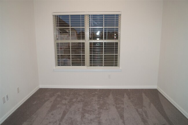 Building Photo - 2056 Meliana Dr