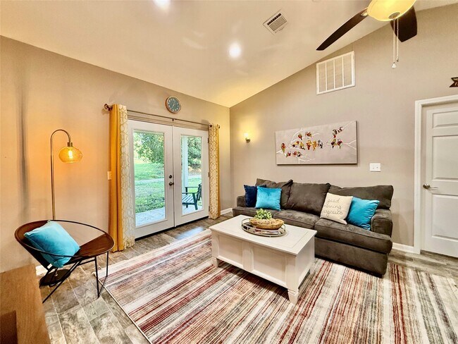 Building Photo - 3487 Balboa Cir