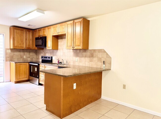 Building Photo - 10064 Emnora Ln