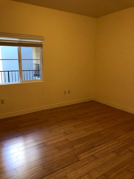 Guest Bedroom - 3990 Centre St