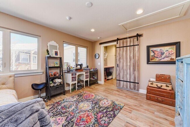 Building Photo - 3318 20th St