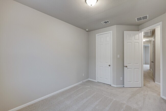 Building Photo - 9433 Towne Lake Pkwy