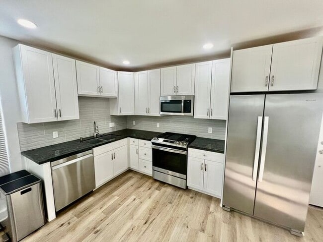 Building Photo - Newly build ADU 2-bedroom with a private yard in Pacific Beach!