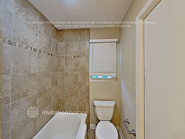 Building Photo - 306 Concord Woods Dr SE