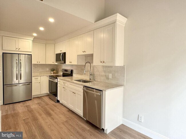 Building Photo - 906 Pritchet Ct
