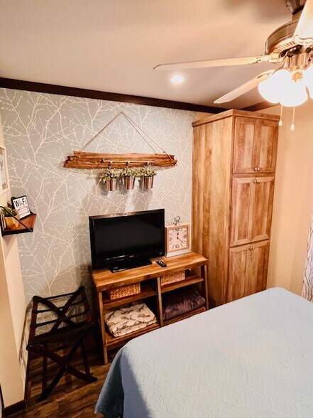 Building Photo - 1183 Lavaca