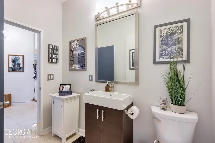 Building Photo - 426 Marietta St NW