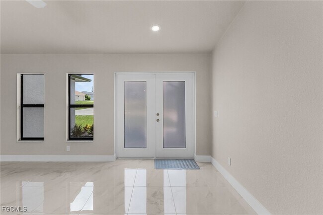 Building Photo - 2510 SW 17th Ave