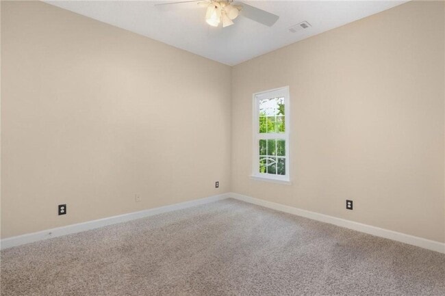 Building Photo - 4-Bedroom Home in Wild Heron with Front Porch and Fenced Yard