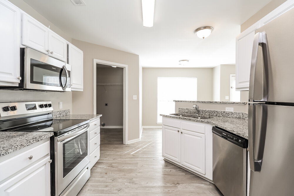 Building Photo - 112 Old Willow Rd