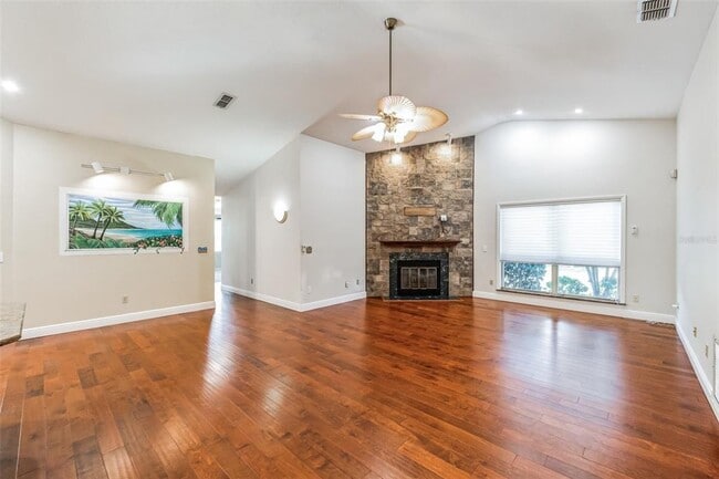 Building Photo - 109 Estates Cir