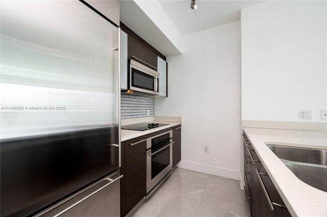 Building Photo - 55 SE 6th St