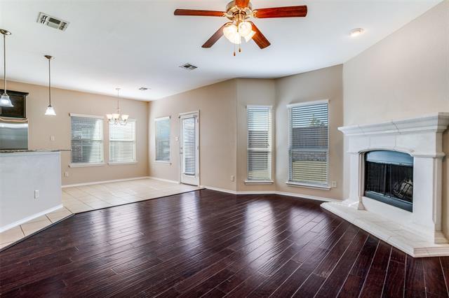 Building Photo - 209 Red Hawk Pl