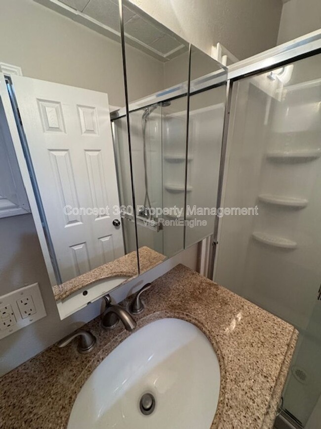 Building Photo - 17024 Crenshaw Blvd