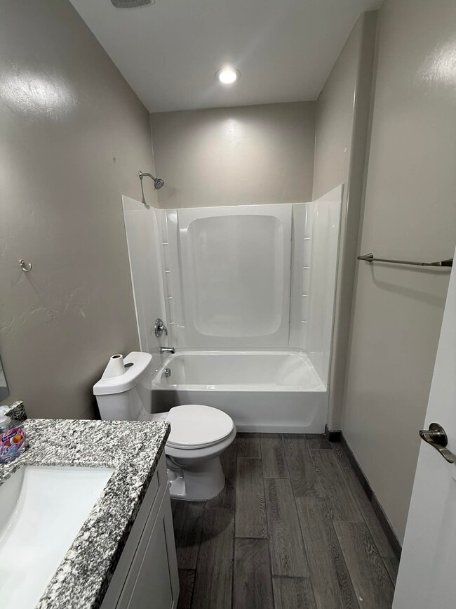 Building Photo - 803 N Van Alstine St