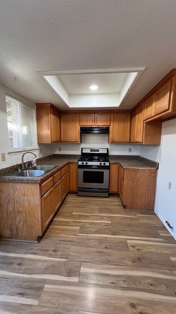 Building Photo - ZZ717 PLCMT