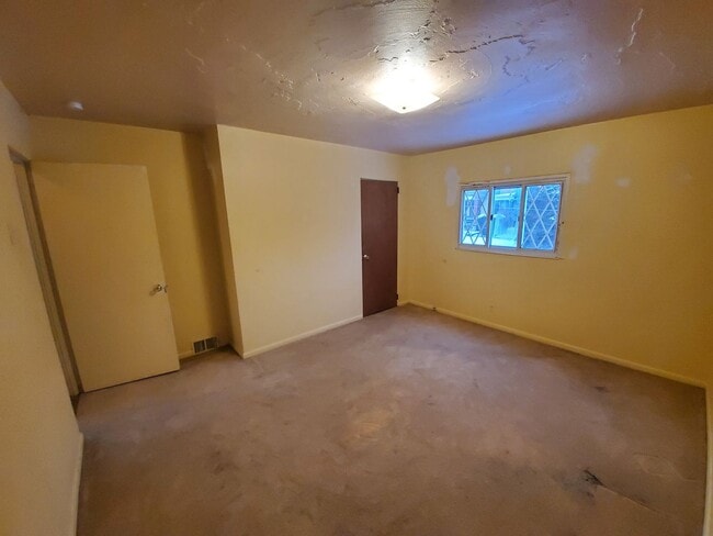 Building Photo - COMING SOON! This is a Lease-to-Own – Not ...