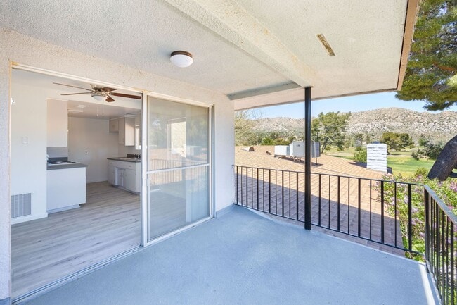 Building Photo - 55170 Airlane Dr