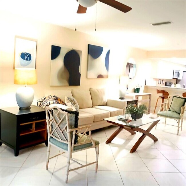 Building Photo - 7143 Wood Creek Dr