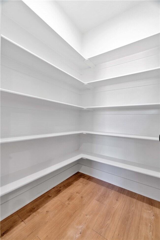 Building Photo - 4805 W Sturgeon St