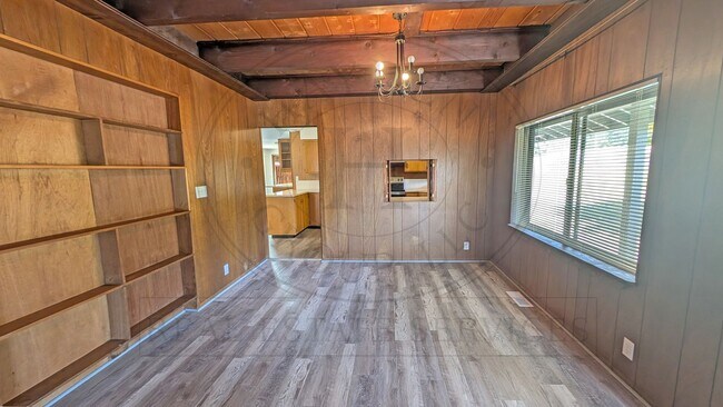 Building Photo - 13235 NW Pumpkin Ridge Rd