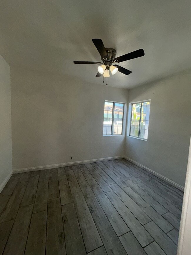 Building Photo - Charming 2-Bedroom Home for Rent in Lakewood