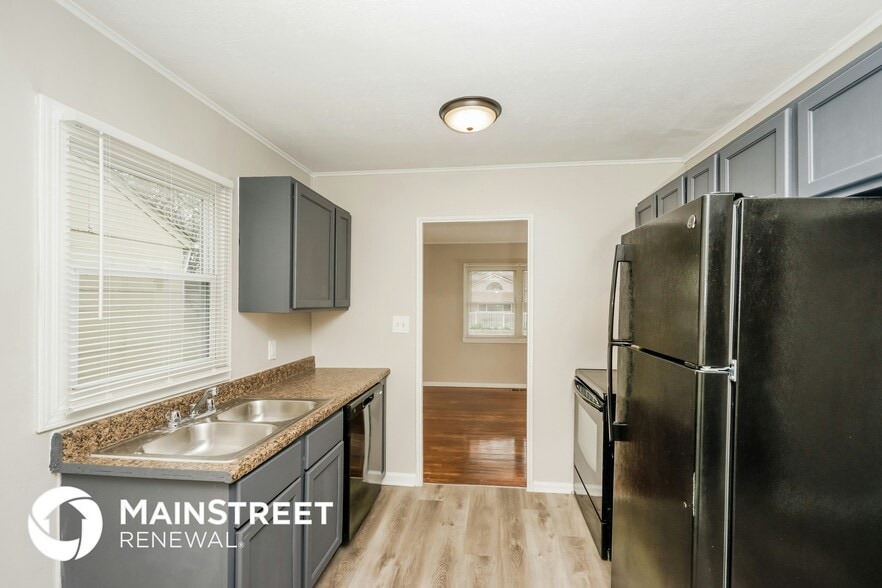Building Photo - 315 N 36th St