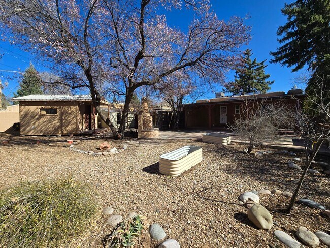 Building Photo - 1823 Tewa Rd